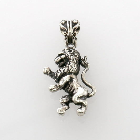 Charm : Rampant Lion