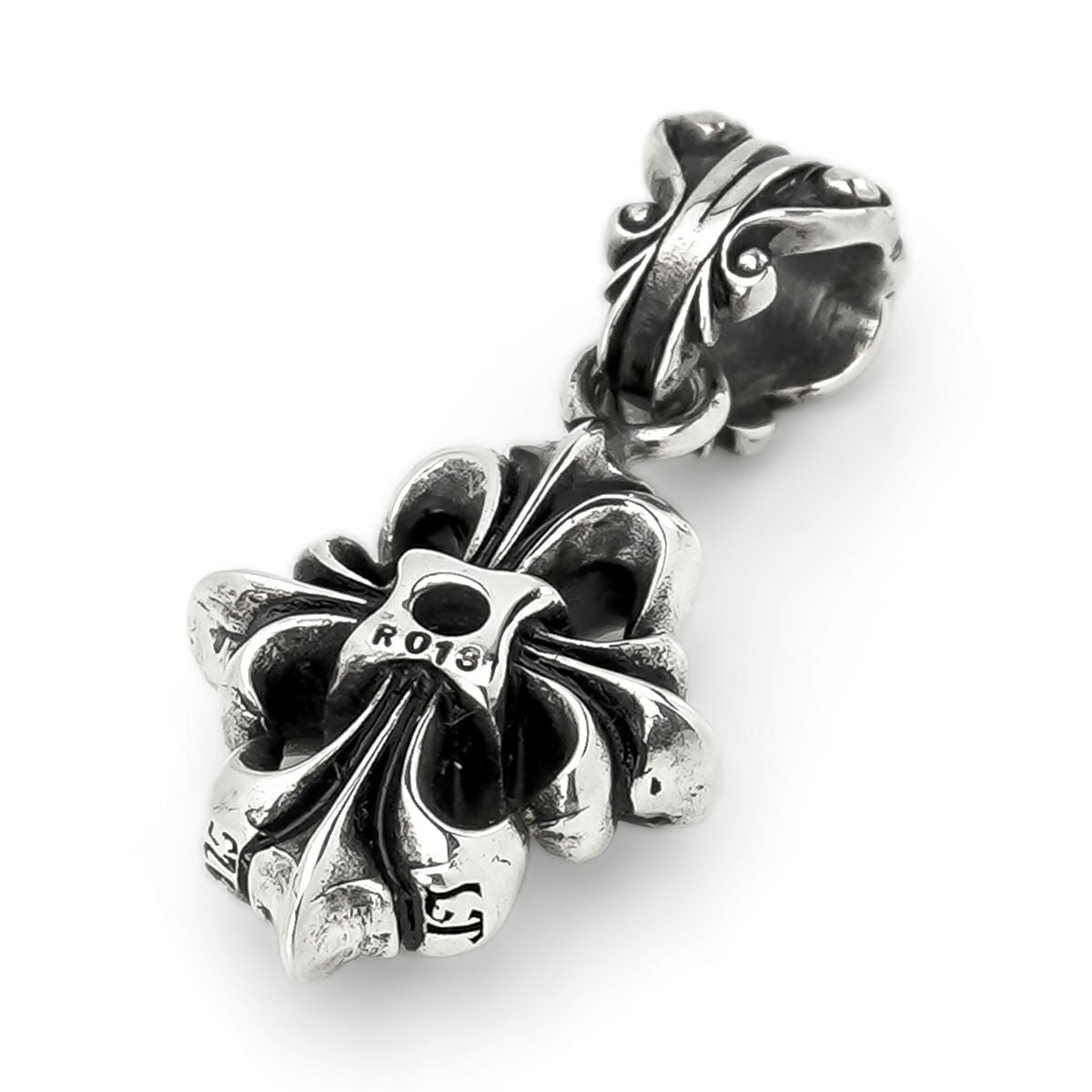 Charm : Stone Cross w/Garnet