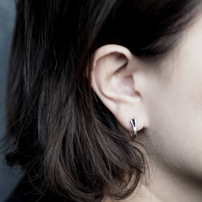 Earring : Small Bone