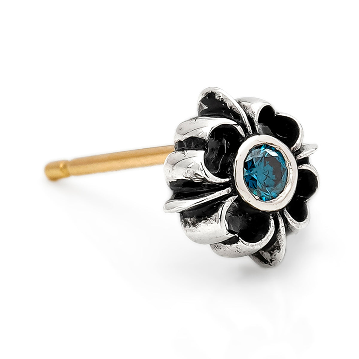 Earring : Pope's Stone Cross Stud w/Blue Diamond