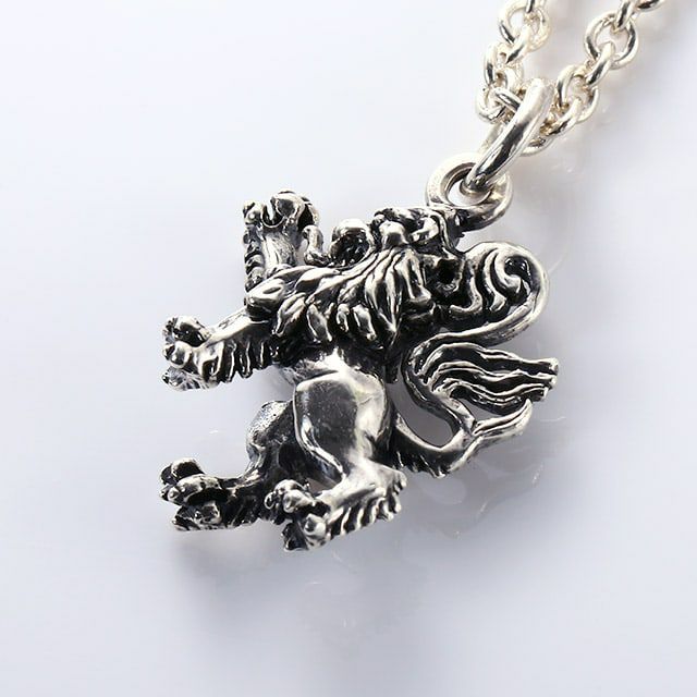 Pendant : Rampant Lion