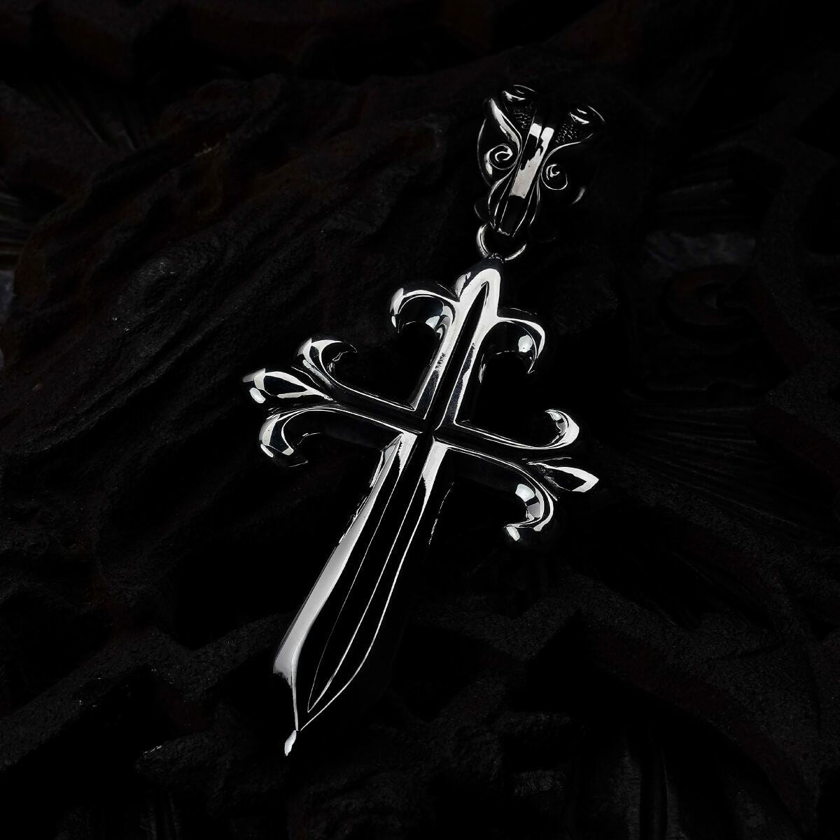 Pendant : Grand Pollicino Cross