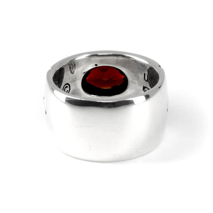 Ring : Celtic Vine w/Large Stone 2nd Edition w/Garnet