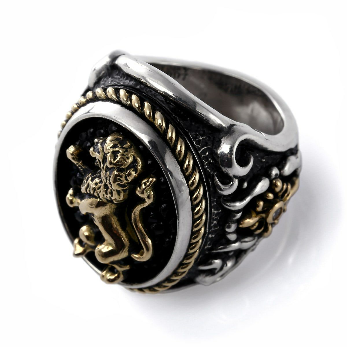 Ring : Oval Bezel Scroll Inlay w/K18Lion&Side Cross&Ropeedge w/Diamond(Side)