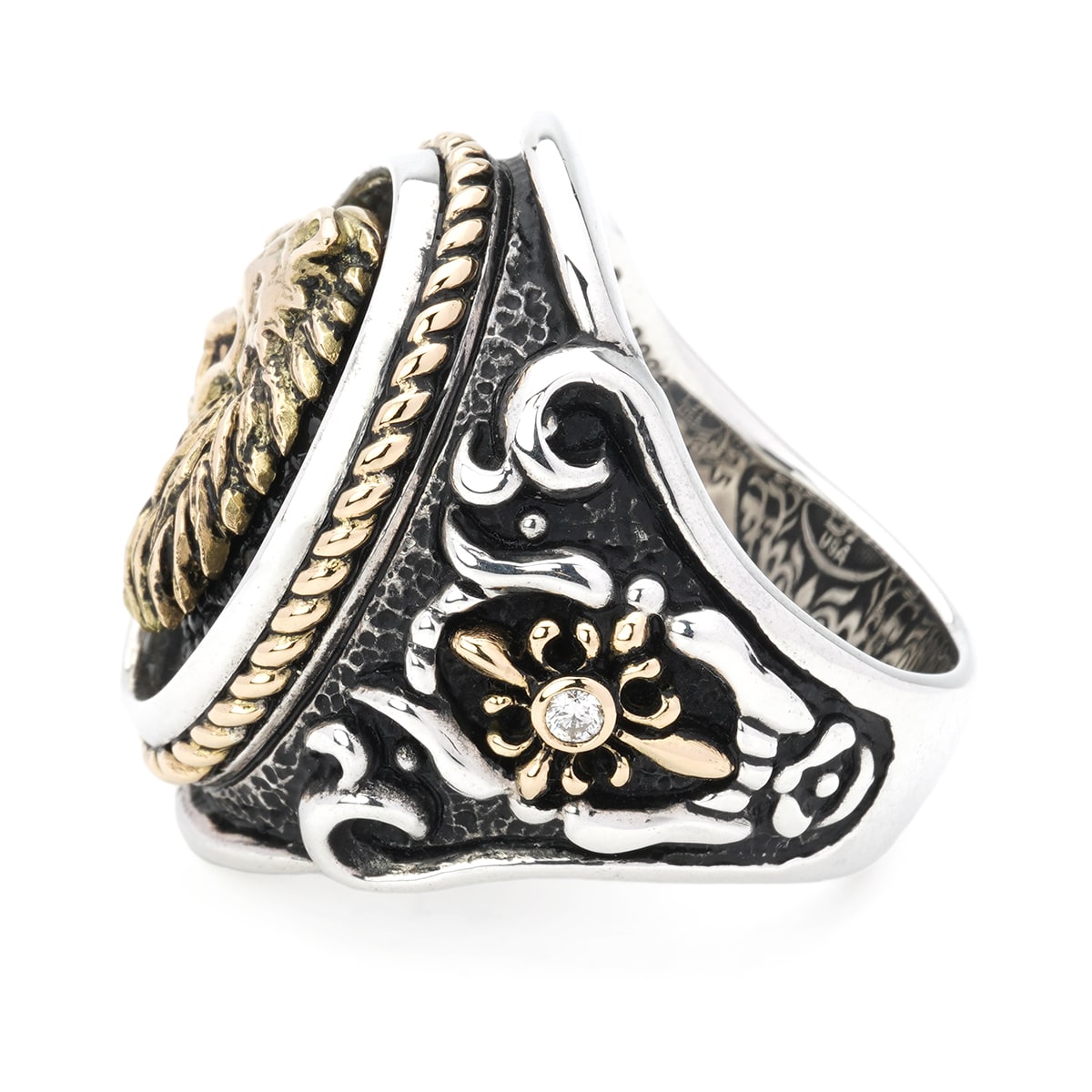 Ring : Oval Bezel Scroll Inlay w/K18Wolf&Side Cross&Ropeedge w/Diamond(Side) w/Stingray