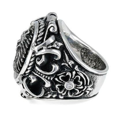 Ring : Pope's Inlay w/Wolf w/Diamond(Side) w/Stingray