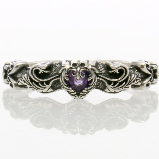 Ring : Narrow Scroll Heart w/Amethyst