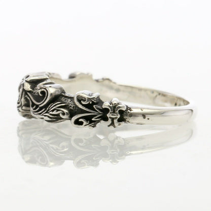 Ring : Narrow Scroll Heart w/Blue Topaz